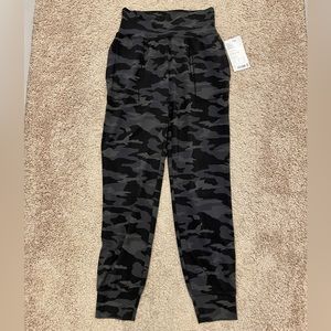 NWT Athleta Salutation Jogger, size small tall